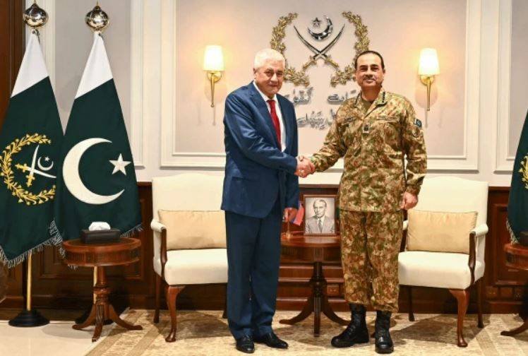 روس کے وزیر داخلہ ولادی میر کولوکولٹسف کا جی ایچ کیو کا دورہ ، فیلڈ مارشل سید عاصم منیر سے ملاقات